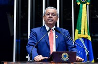 Jayme Campos celebra lançamento das obras da ferrovia Ferronorte