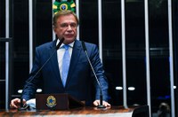 Álvaro quer quebrar monopólio estatal na produção de radioisótopos e radiofármacos