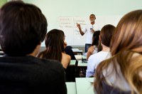 Dia do Professor terá comemoração em sessão especial no Plenário