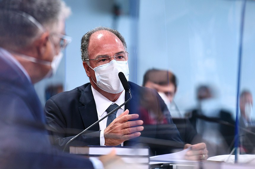 Comissão Parlamentar de Inquérito da Pandemia (CPIPANDEMIA) realiza reunião para apresentação do relatório final de lavra do relator da CPI.  Líder do governo no Senado Federal, senador Fernando Bezerra Coelho (MDB-PE), em pronunciamento.  Foto: Edilson Rodrigues/Agência Senado