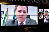 Comissão aprova projeto que obriga alerta sobre substância dopante em medicamentos