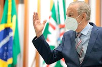 Senadores lamentam morte de Iris Rezende