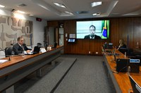 Cobrado no Senado, presidente do Inep diz que aplicação do Enem está mantida