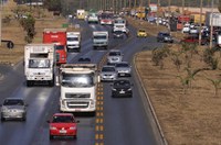 Senado volta a analisar projeto que altera tributação de caminhoneiro autônomo