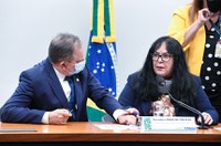 CMO recebe relatórios setoriais do Orçamento até quinta-feira; votação no Plenário será dia 17