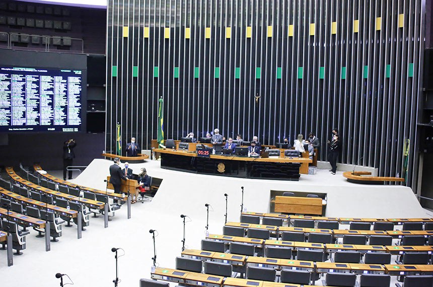 Sessão do Congresso Nacional realizada no plenário da Câmara dos Deputados para a apreciação do PLN 42/2021, que abre crédito de R$ 300 milhões para programa de auxílio gás.