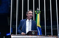 Barreto critica vazamento de cianeto em igarapés do Amapá