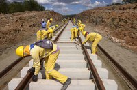 Sancionado, com vetos, novo marco legal do transporte ferroviário