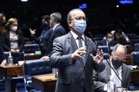 Jorginho Mello informa que está com covid-19