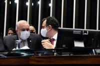 Jean Paul garante que Senado vai entregar ao país solução para o preço dos combustíveis