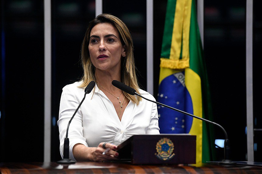 Soraya Thronicke (PSL-MS) é a autora da proposta, que teve Flávio Bolsonaro (PL-RJ) como relator