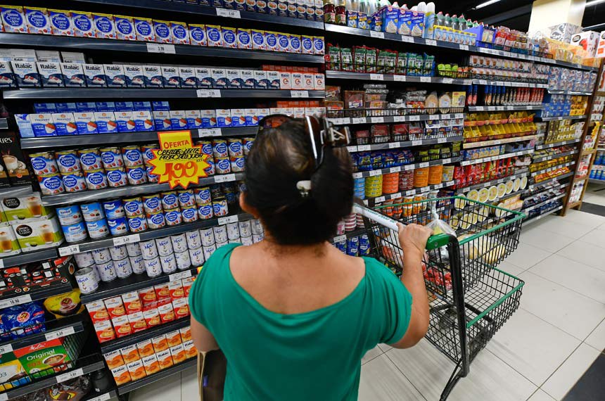 Banco de Imagens Externas - Supermercado dona de casa em Sobradinho.    Foto: Marcos Oliveira/Agência Senado