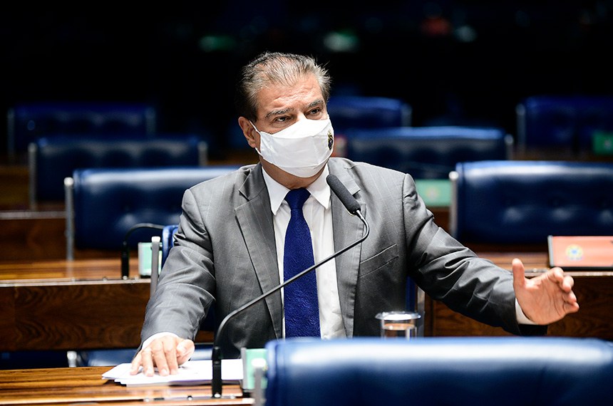 Plenário do Senado Federal durante sessão deliberativa ordinária semipresencial.   Na ordem do dia, projeto que institui o Programa Nacional de Apoio à Aquisição de Habitação para Profissionais da Segurança Pública, o Habite Seguro (PLV 1/2022, proveniente da MP 1.070/2021).  Em pronunciamento, à bancada, senador Nelsinho Trad (PSD-MS).  Foto: Pedro França/Agência Senado