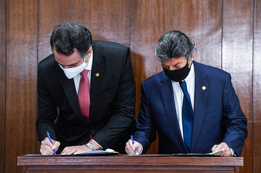 Criação da comissão foi formalizada pelos presidentes do Senado, Rodrigo Pacheco, e do Supremo, Luiz Fux