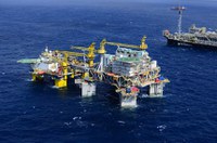 Petróleo sobe e Pacheco defende urgência na votação de PLs sobre combustíveis