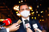 Pacheco critica preço dos combustíveis e cobra 'função social' da Petrobras