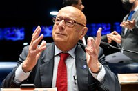 Esperidião pede análise de projeto que isenta equipamentos fotográficos de impostos