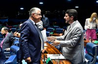 Identificados responsáveis por ameaças a senadores contrários à ampliação do acesso a armas