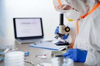 Projeto prevê reclusão de três a cinco anos para o crime de má conduta científica