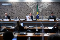 Após impasse, CI começa a analisar indicações para Anatel