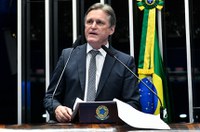 Dário Berger critica proposta de privatização dos Correios