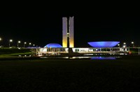 Congresso recebe iluminação amarela e azul pelo Dia da Síndrome de Down