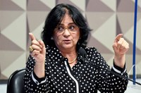 Ministra culpa imprensa por ligações antivacina para o Disque 100