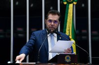 Plínio Valério discorda da criação da comissão para atualizar lei do impeachment