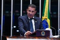 Vanderlan comemora redução de juros do Fundo do Centro-Oeste