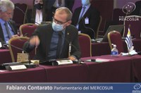 No Parlasul, senadores criticam uso político da justiça