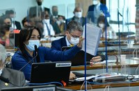 Proposta que facilita aposentadoria de mulher com filhos está na pauta da CCJ