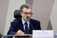 CCJ aprova Sérgio Pinto Martins para ministro do TST; indicação vai ao Plenário