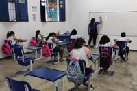PEC que libera governos de gasto mínimo em educação na pandemia vai à promulgação