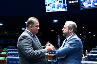 Ex-governadores e ex-prefeitos poderão ter acesso a contratos e convênios após mandato