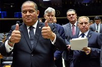 Congresso aprova mais R$ 2,6 bi para despesas do governo e Plano Safra