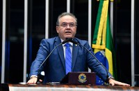 Senado confirma Auxílio Brasil em R$ 400 de forma permanente