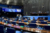 MPs e indicações de autoridades podem ser votadas nesta quinta-feira