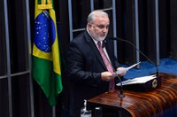 Jean Paul Prates acusa Bolsonaro de enganar caminhoneiros quando critica lucro da Petrobras