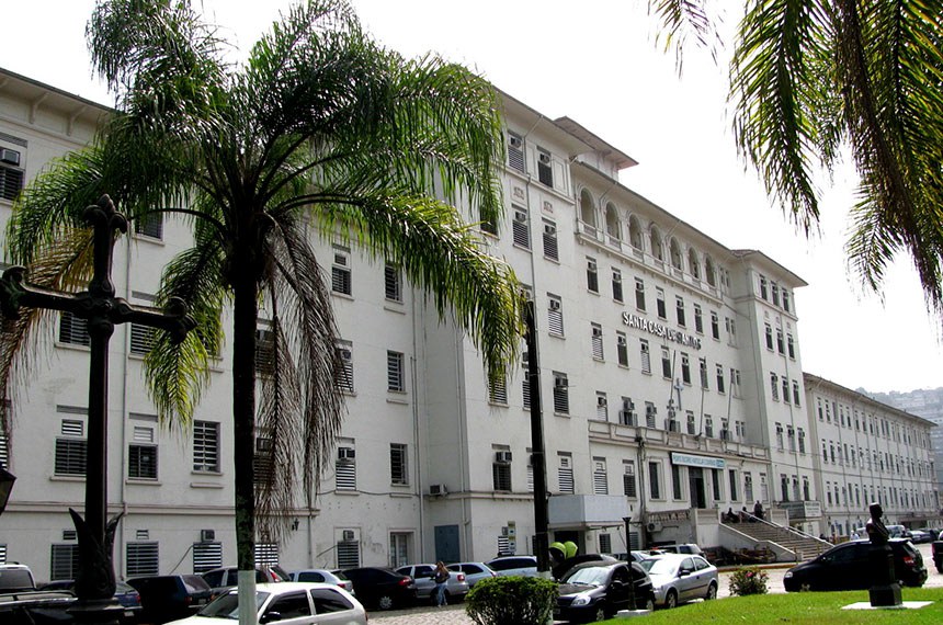 Fachada da Santa Casa de Santos/SP/BR   O mais antigo hospital brasileiro foi iniciado pelo fidalgo português e fundador de Santos, Braz Cubas, que o inaugurou em 1543.