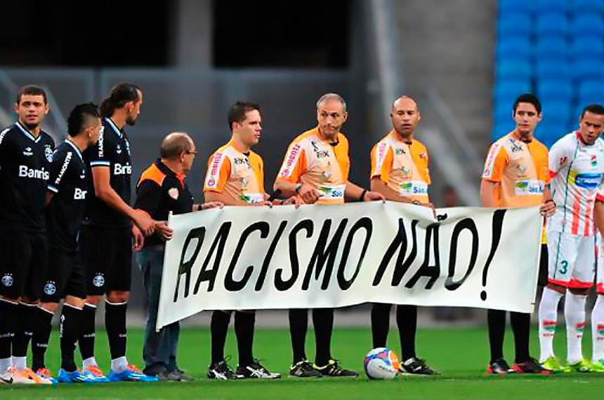 Manifestacao contra o racismo no futebol brasileiro  Foto: Confederação Brasileira de Futebol