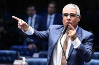 Girão vê 'subserviência' do Senado em relação ao Supremo Tribunal Federal