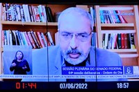 Paim defende retomada da política de valorização do salário mínimo