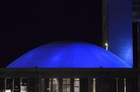 Dia do Orgulho Autista foi celebrado com iluminação azul no Congresso