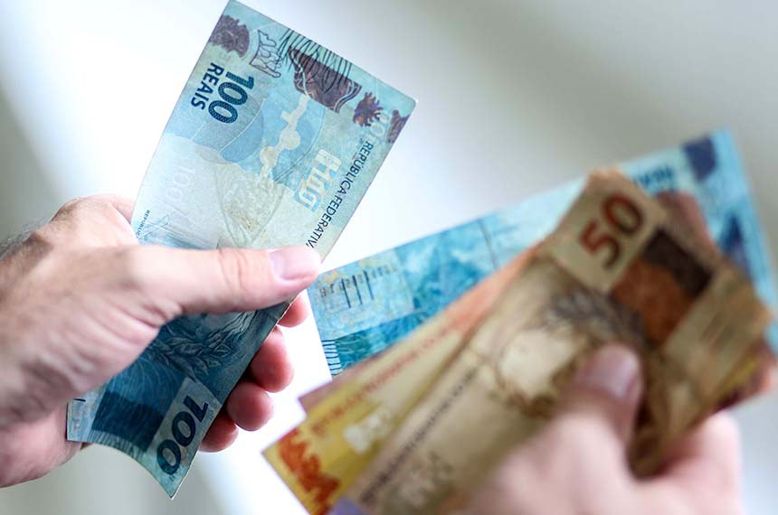 Novo salário mínimo regional passa a valer já em 1º de janeiro. Foto: Gilson Abreu/AEN