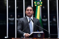 Weverton faz balanço de seu mandato como senador