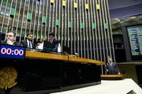 Congresso aprova LDO sem emendas impositivas de relator
