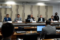 Girão defende 'entendimento' entre TSE e Ministério da Defesa sobre segurança das urnas