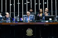 Relator, Romário confirma parecer pelo fim do rol taxativo da ANS