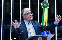 Girão registra audiência sobre inquérito das fake news e lamenta ausência de Alexandre de Moraes