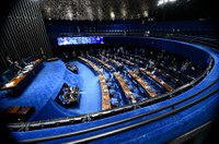 Senado repete renovação alta, mas com políticos experientes